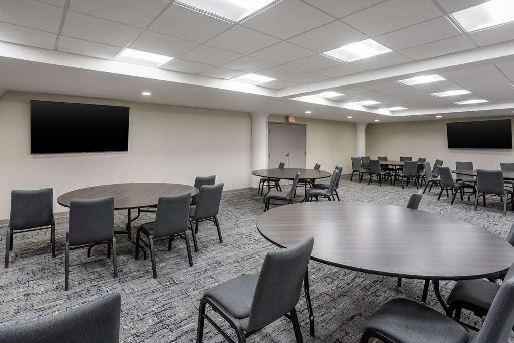 Comfort Inn & Suites Newark Liberty International Airport Facilidades foto